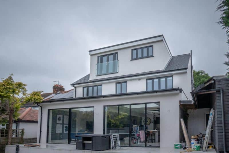 23-7R304499-LMB_Group-Video_Evolution-scaled-1